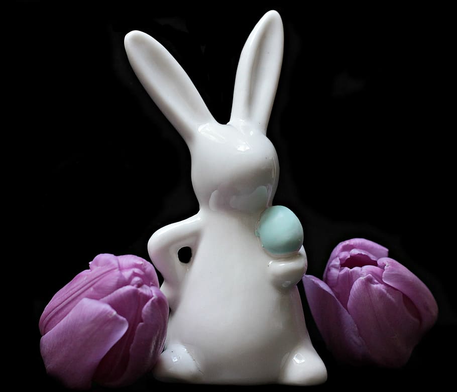 white rabbit ceramic figuirne, tulips, flowers, hare, easter bunny, HD wallpaper