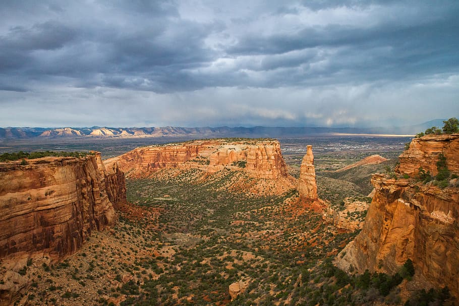 aerial photography of rocky mountain, bird's eye view of canyon HD wallpaper