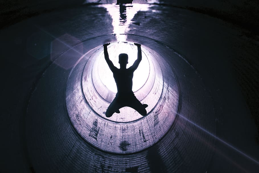 sell, jump, fall design, real people, tunnel, lifestyles, one person HD wallpaper