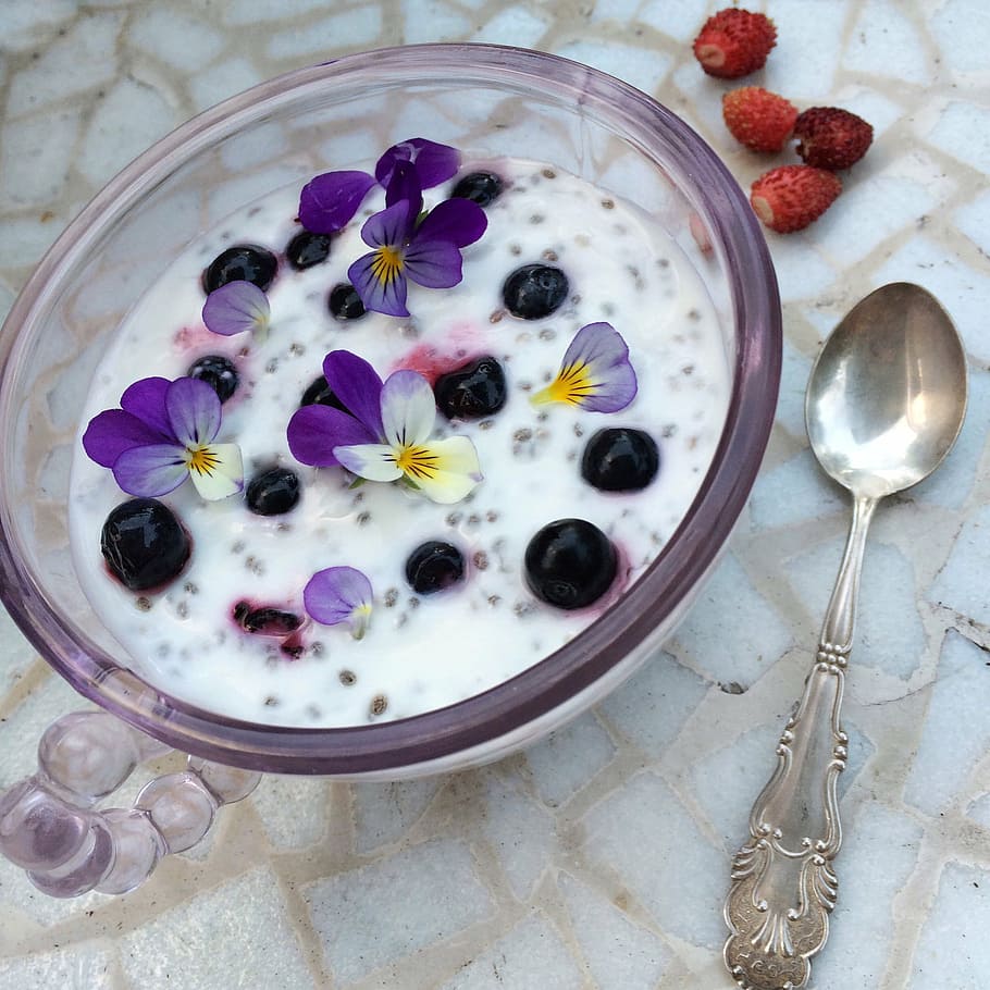 purple glass tinted bowl, breakfast, health, snack, blueberries, HD wallpaper