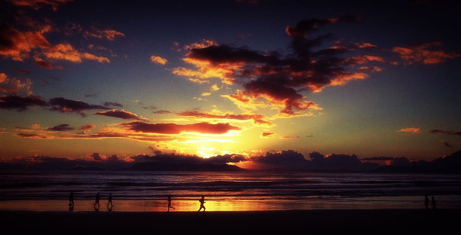 sunset, beach, clouds, playing, children, silhouette, sea, water HD wallpaper