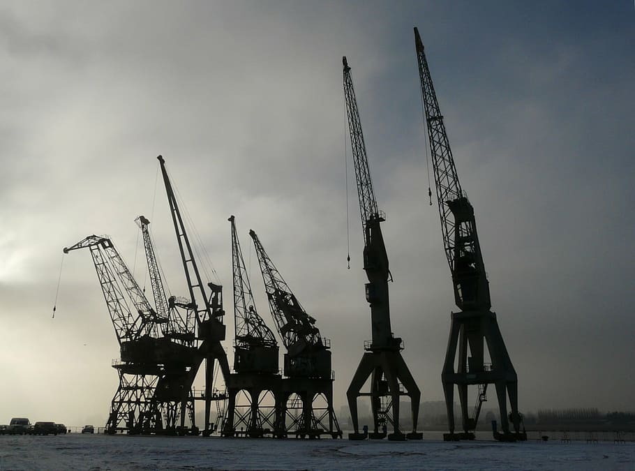 harbour, port, river, winter, fog, mist, black and white, crane HD wallpaper