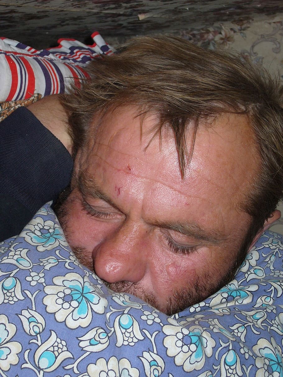 homeless, sleeping, dream, headshot, eyes closed, portrait HD wallpaper