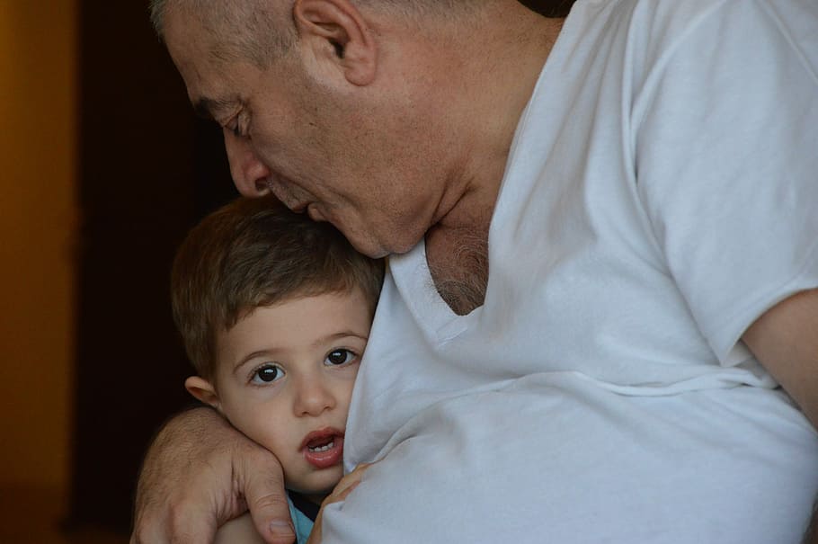 Father, Son, Love, Luck, Kiss, Care, emotion, security, child HD wallpaper