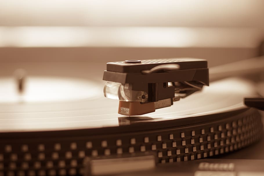 turntable, needle, vinyl, spinning, record, technology, close-up HD wallpaper