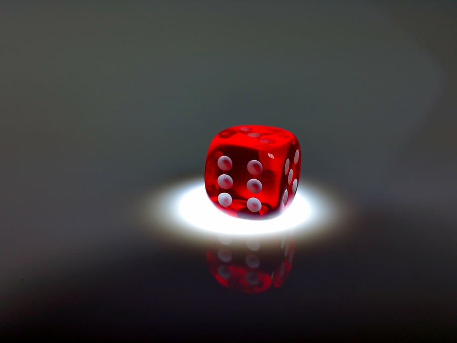 cube-red-luck-play.jpg