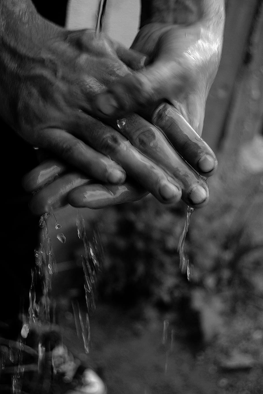 Hands, Poor, Black And White, Homeless, poverty, human hand, HD wallpaper