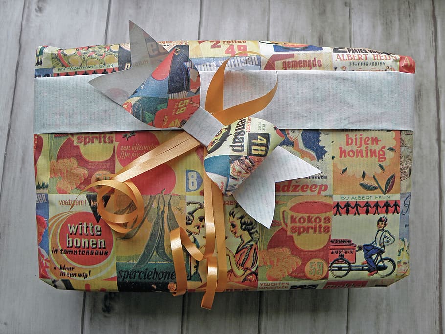 gift, packed, gift wrap, bow, orange ribbons, birthday, congratulations HD wallpaper