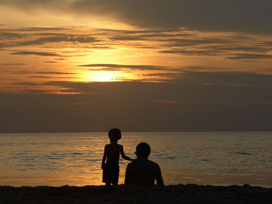 silhouette of man and boy near seashore during golden hour, Sunset, HD wallpaper