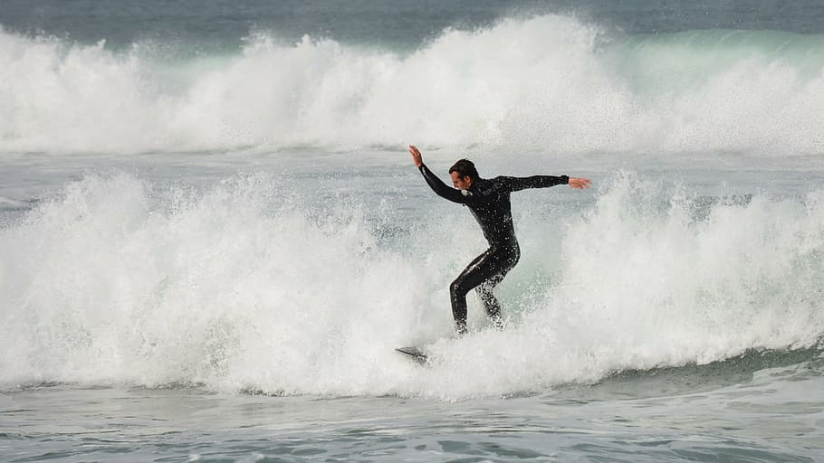 man surfing during daytime, ocean, surfer, wave, male, water HD wallpaper