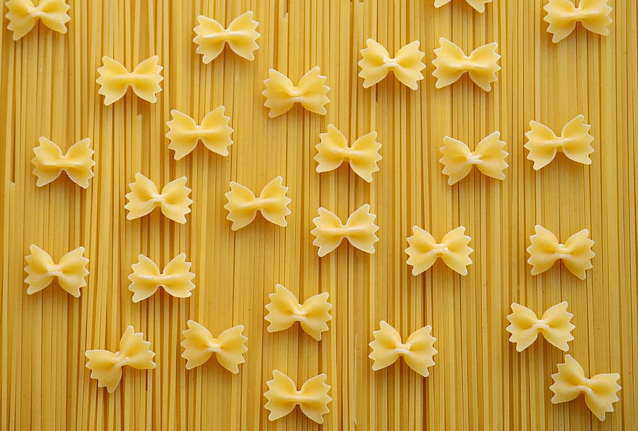 pasta lot, noodles, spaghetti, farfalle, carbohydrates, yellow, HD wallpaper