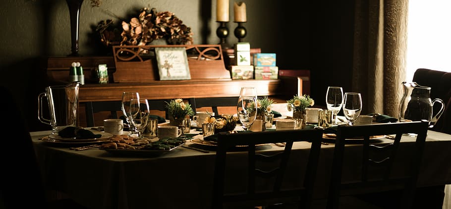 Invited by Paul Paul., clear footed glass on brown dining table HD wallpaper