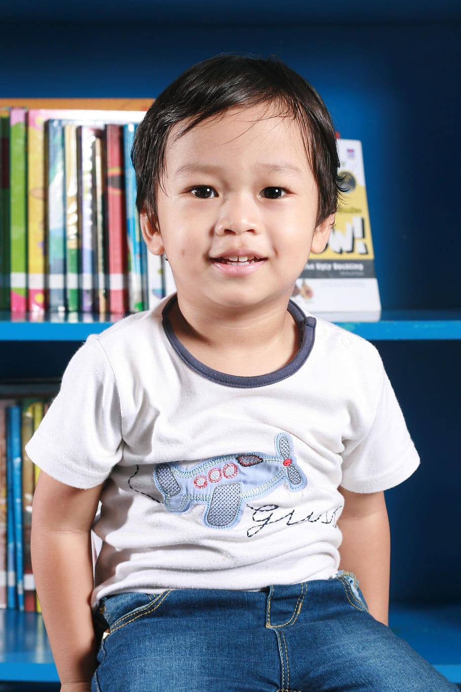 boy in white shirt and blue pants sitting on shelf, Son, Kid HD wallpaper