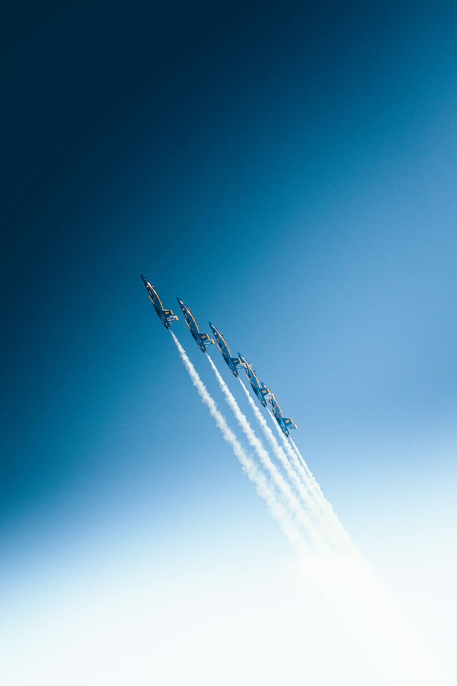 five jet flying in sky, jet plane with smoke in the air, wallpaper