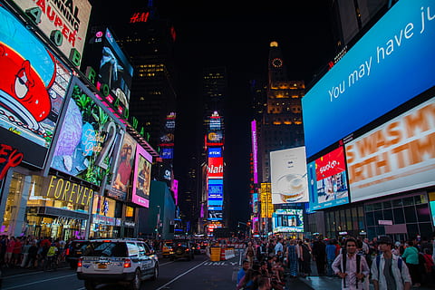 time square at night, urban Scene, street, people, city Life HD wallpaper