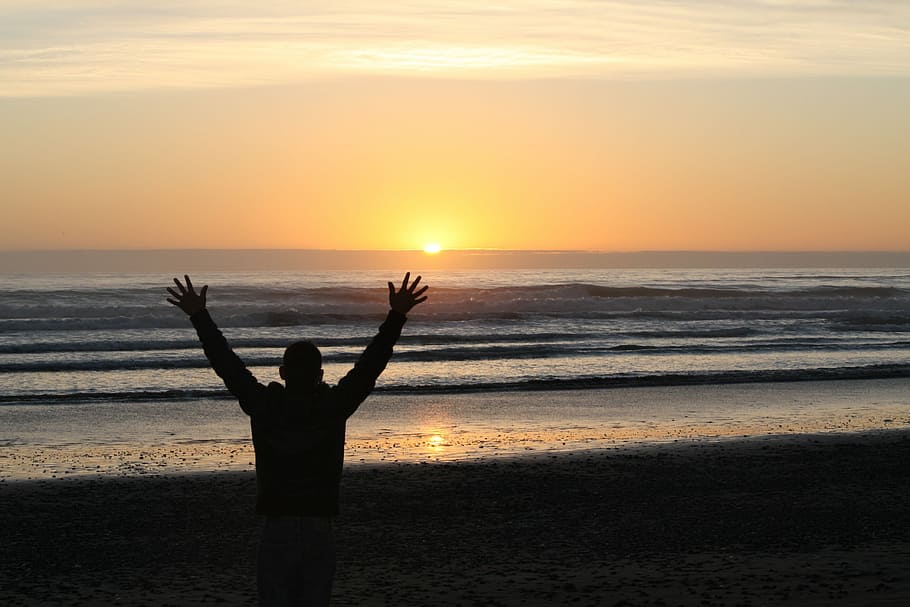 sunset, dawn, dusk, water, sunrise, worship, beach, tranquil HD wallpaper
