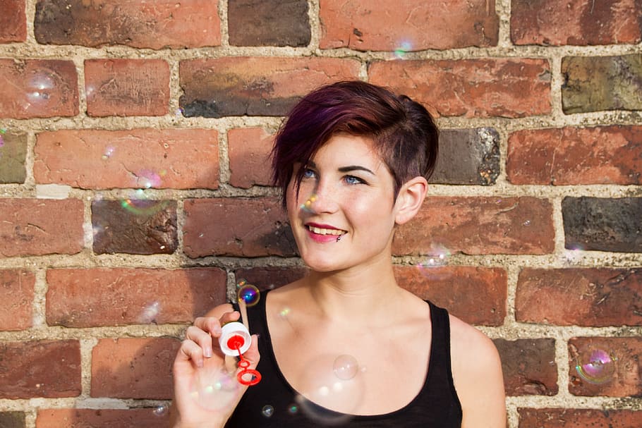 Model, Soap Bubbles, Brick Wall, Summer, spring, happy, only women HD wallpaper