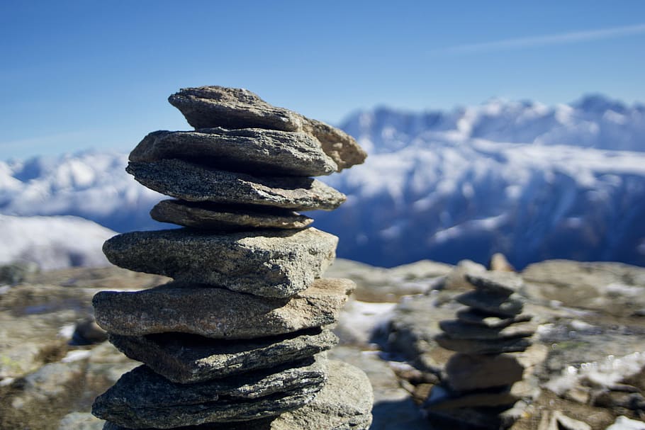 Eggishorn Rocks, selective focus photograph of cairn, mountain HD wallpaper