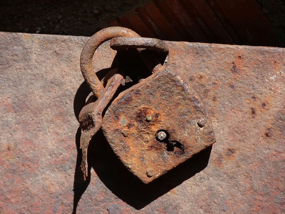 padlock, old, rusty, close, closed, forbidden, iron, metal HD wallpaper