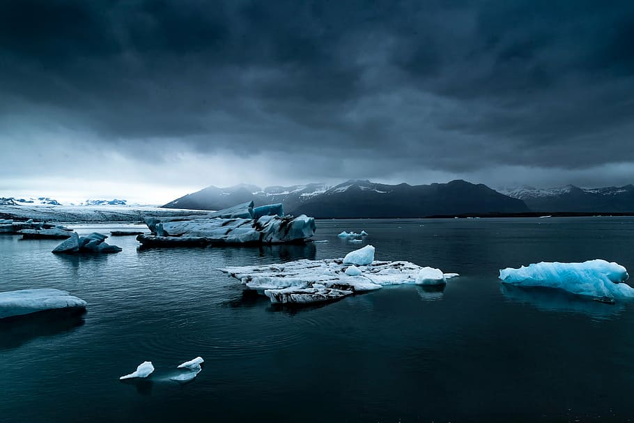ice chunks on body of water near mountain, gray, clouds, sea HD wallpaper