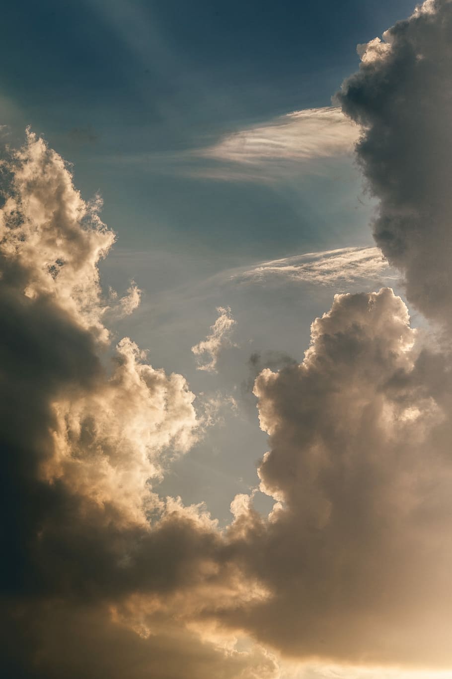 photography of cloud, sunlight through clouds, sky, blue, beautiful, HD wallpaper