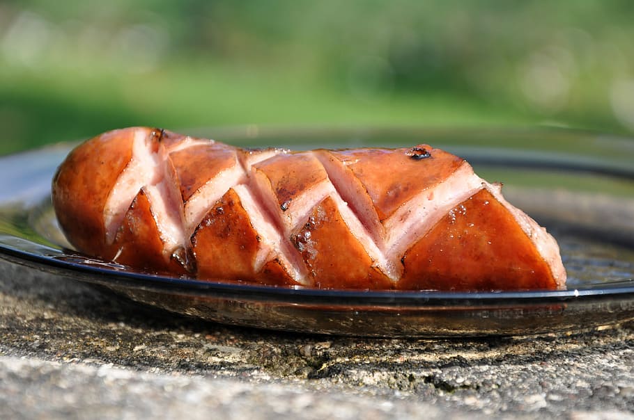 Cut up Sausage on the Grill, barbecue, meat, public domain, food HD wallpaper