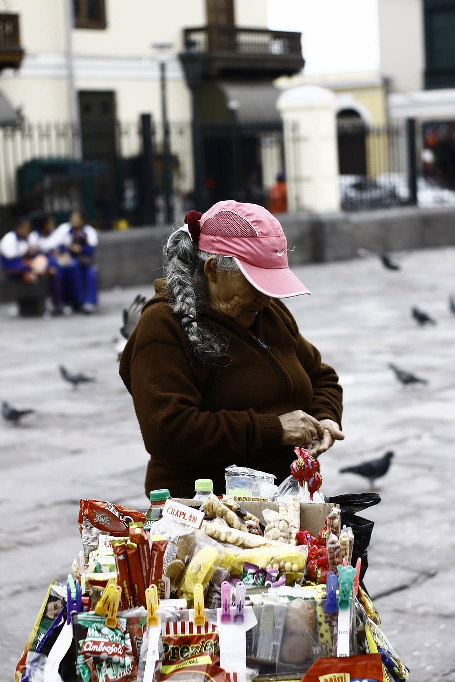 mini, shop, madam, real people, one person, winter, day, focus on foreground HD wallpaper