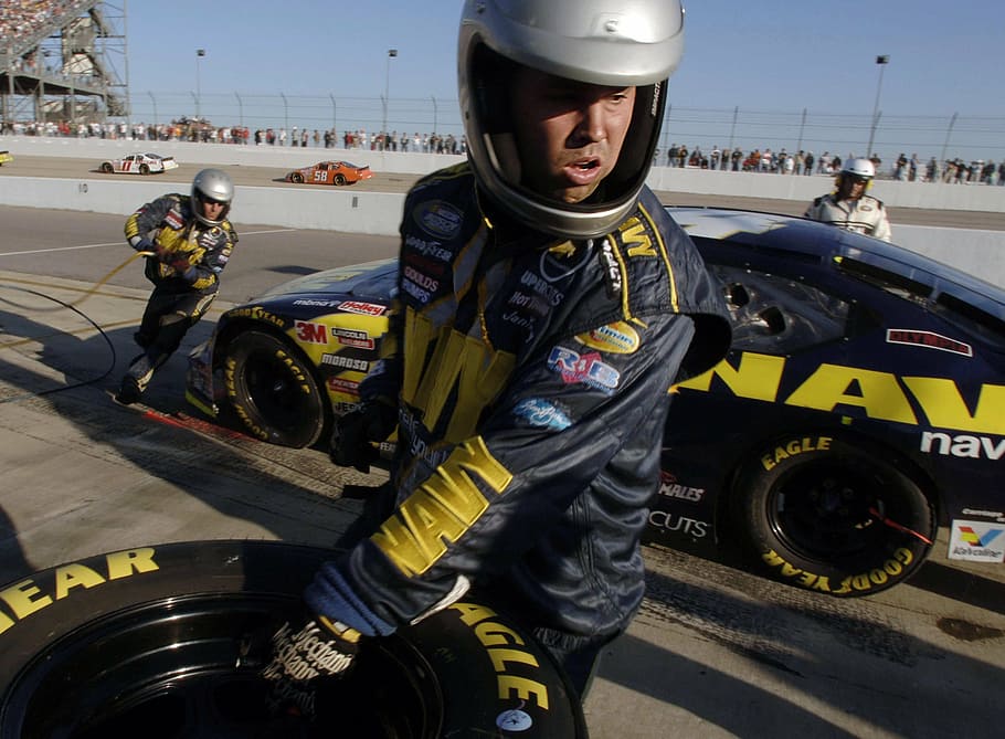 pit crew, auto racing, car, speed, race track, nascar, sport HD wallpaper