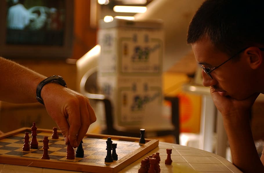 men playing chess, board, pieces, macro, close-up, strategy HD wallpaper