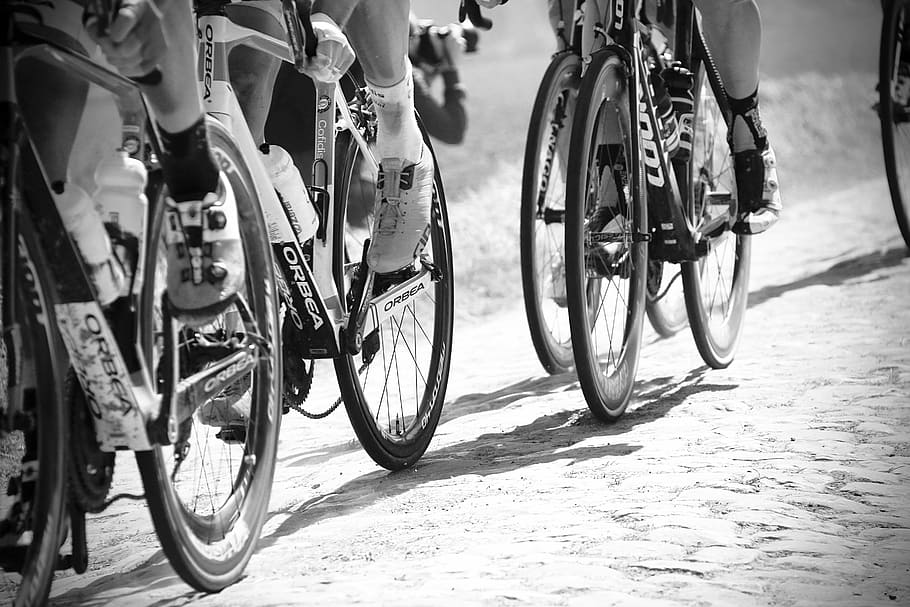 grayscale photo of people racing bikes, untitled, bicycle, cyclist, HD wallpaper