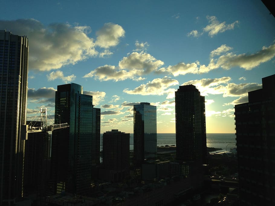 chicago, skyline, sunset, twilight, lake michigan, clouds, buildings HD wallpaper