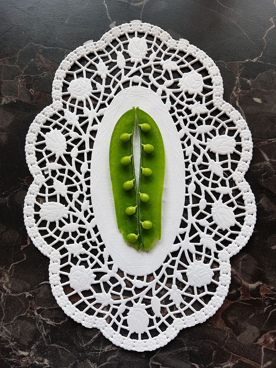 peas, together, compared to, green, network, networking, vegetables HD wallpaper