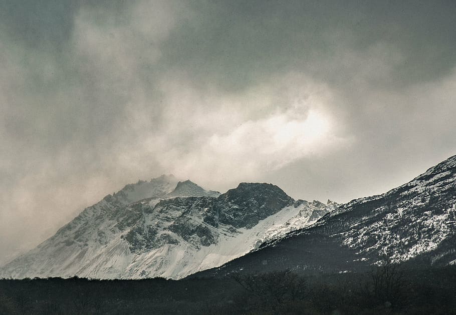 snow covered mountain with clouds, highland, sky, summit, ridge HD wallpaper