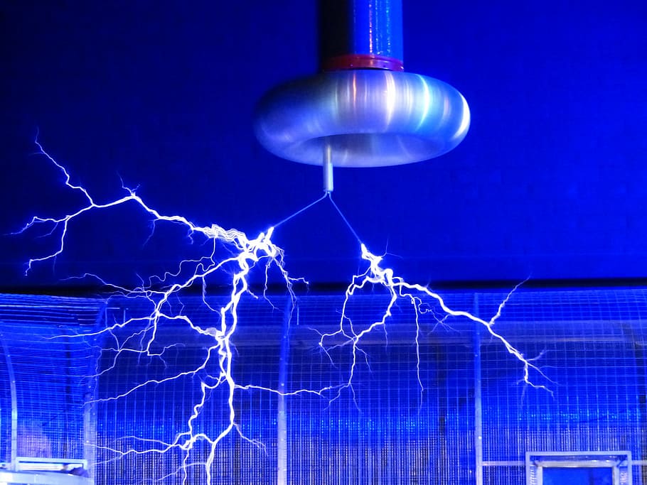 white lightning in timelapse photography, flash, tesla coil, experiment
