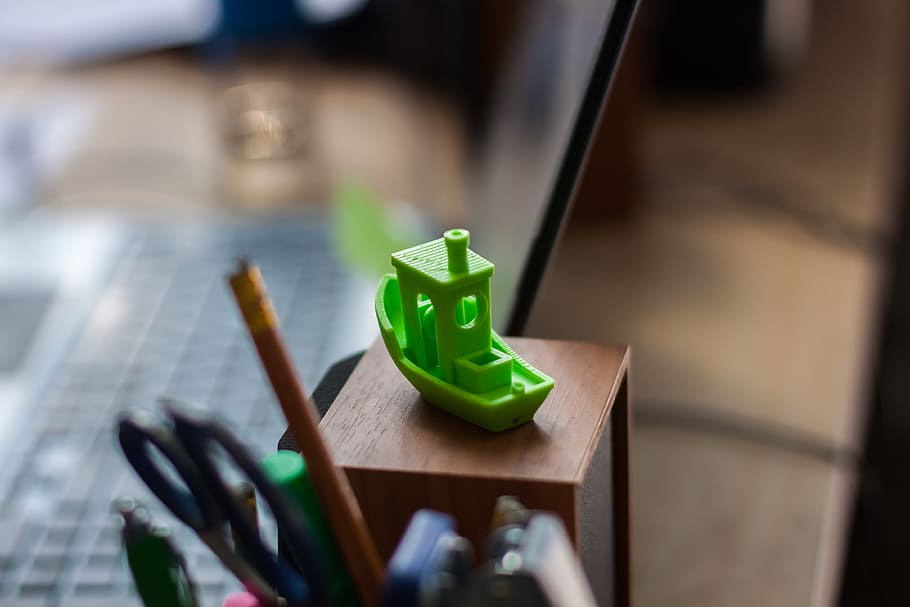 green plastic boat toy on brown wooden rack, korablik, ship, 3d printing, HD wallpaper