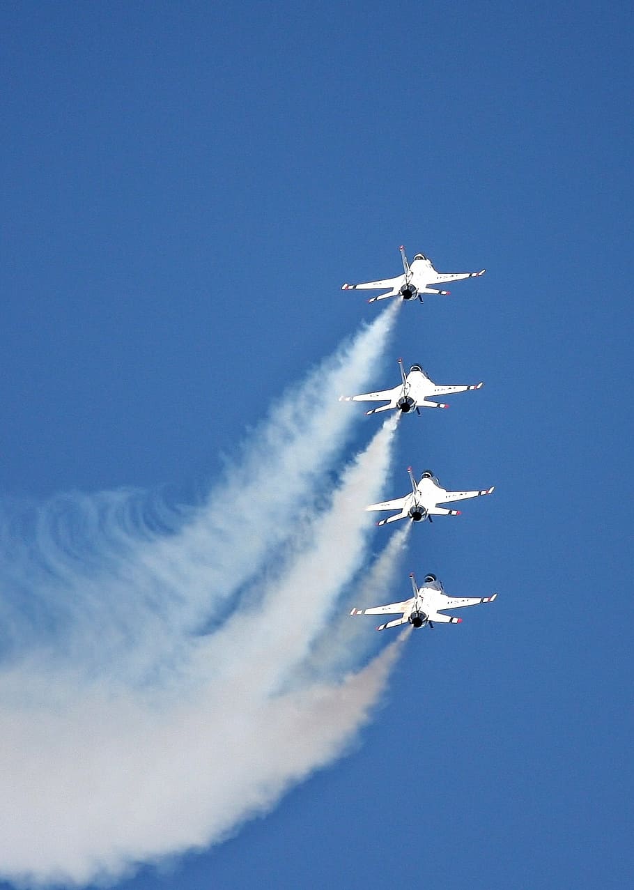 air show at daytime, reno airshow, airplanes, military jets, thunderbirds