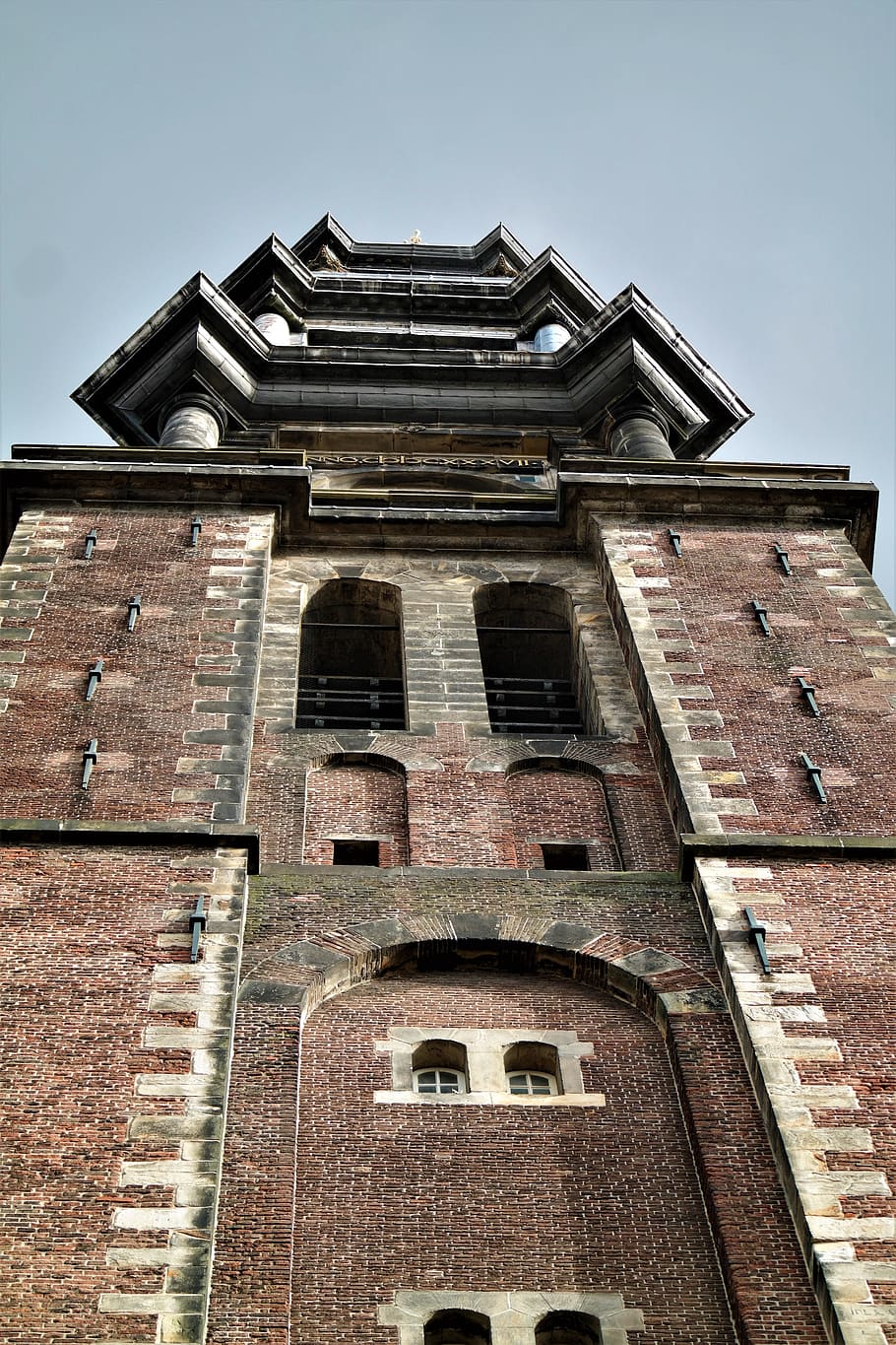 tower, church, building, sky, spires, architecture, perspective HD wallpaper