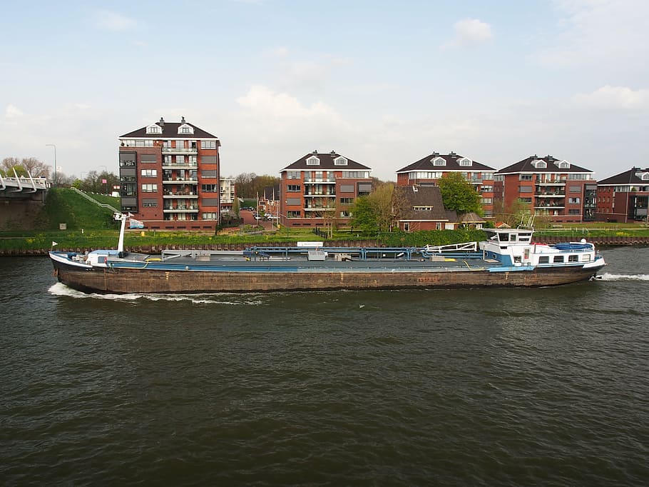 amatis, canal, ship, vessel, transport, freight, cargo, amsterdam HD wallpaper