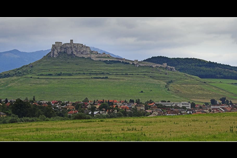 Castle, Unesco, Big, Slovakia, large, heritage, landmark, medieval HD wallpaper