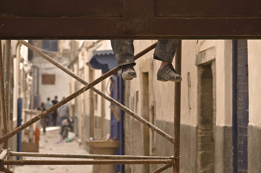 site, feet, construction workers, scaffold, architecture, built structure HD wallpaper