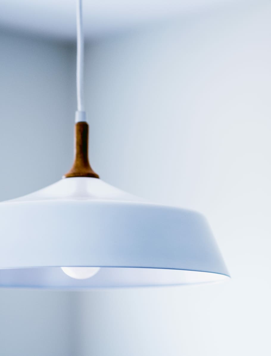 white glass pendant lamp, shallow focus photography of pendant lamp HD wallpaper