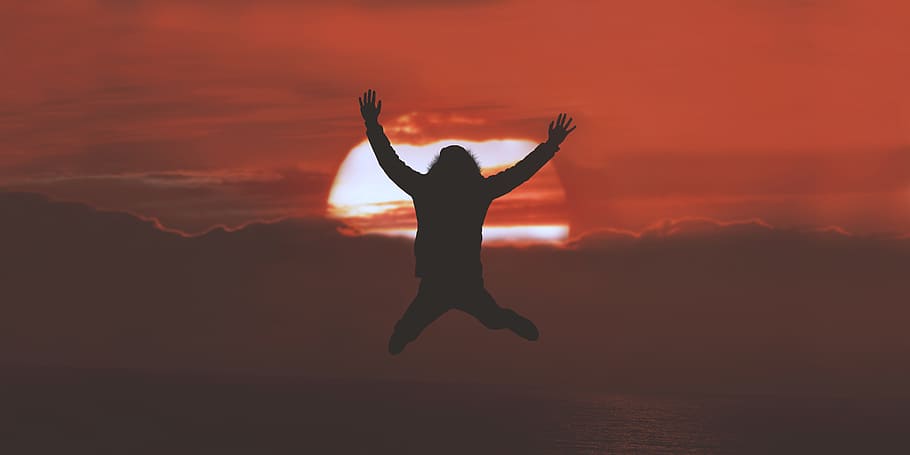 silhouette of person doing jumpshot during sunset, silhouette of jumping person HD wallpaper