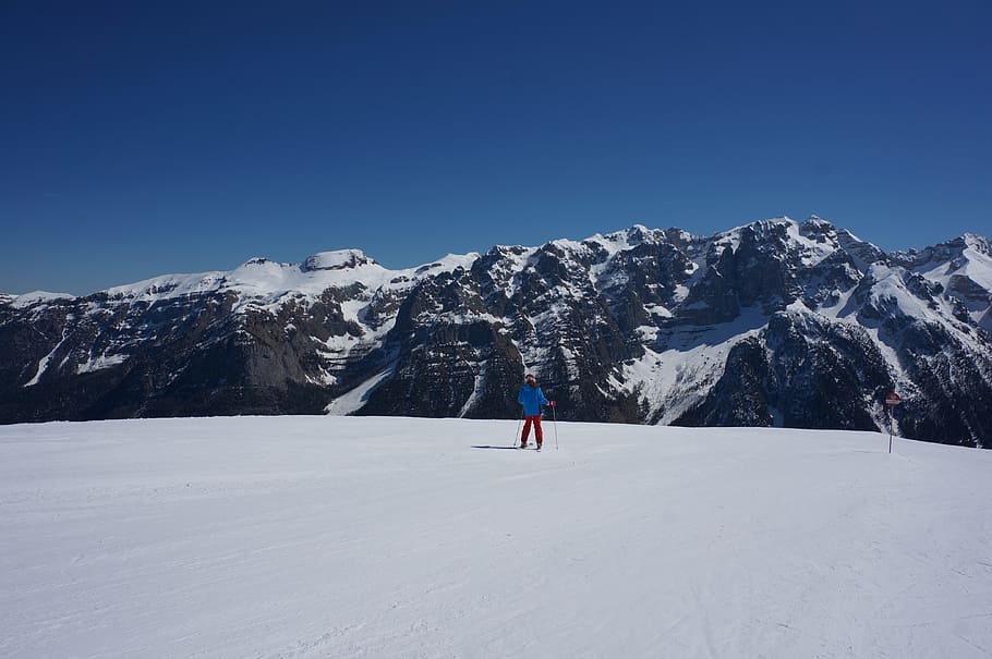 mountain, valley, snow, winter, blue, sky, people, man, skiing HD wallpaper