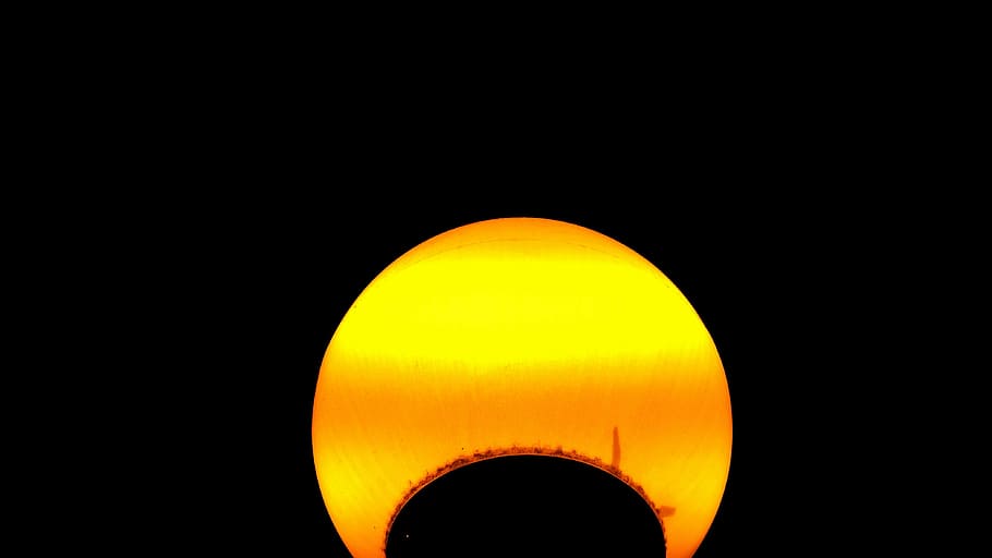 lamp, night, dark, light, post, darkness, danger, orange, yellow HD wallpaper