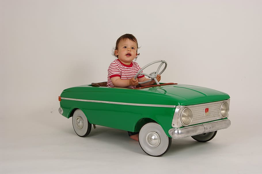 baby riding green ride-on toy car, small driver, children's pedal car, HD wallpaper
