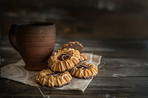 five brown cookies near mug, clay, background, drink, baked HD wallpaper
