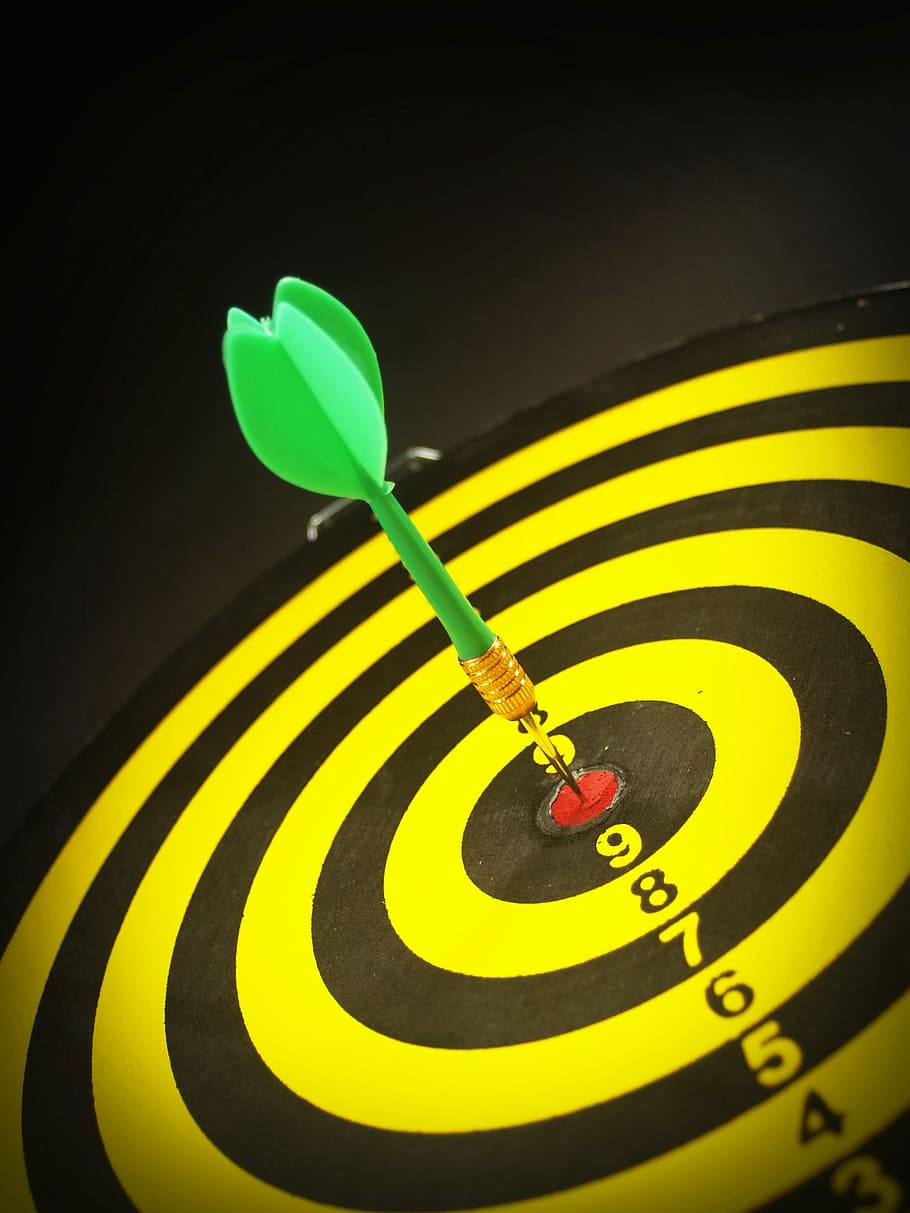 dart pin on bullseye, target, goal, aiming, dartboard, focus, HD wallpaper