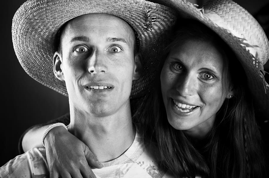 grayscale photo of man an woman wearing straw hat, couple, funny HD wallpaper
