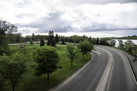 Overlook of the roads from the bridge in Saskatoon, canada, clouds HD wallpaper