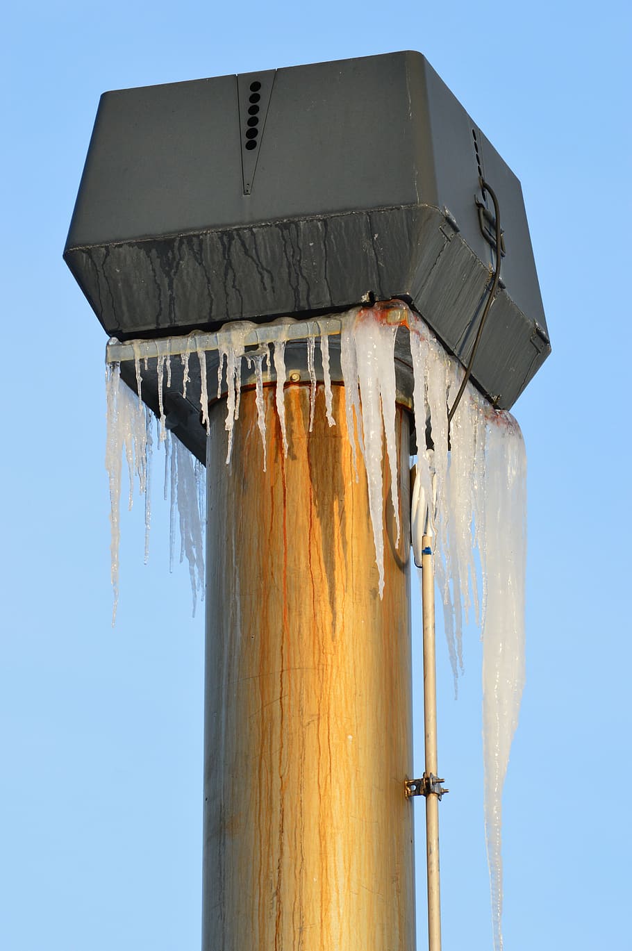 factory, chimney, icicles, ice, frozen, cold, winter, sky, low angle view HD wallpaper